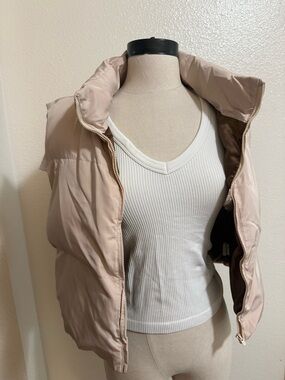 Light Pink Puffer Vest + shirt - Women's Sleeveless Coat